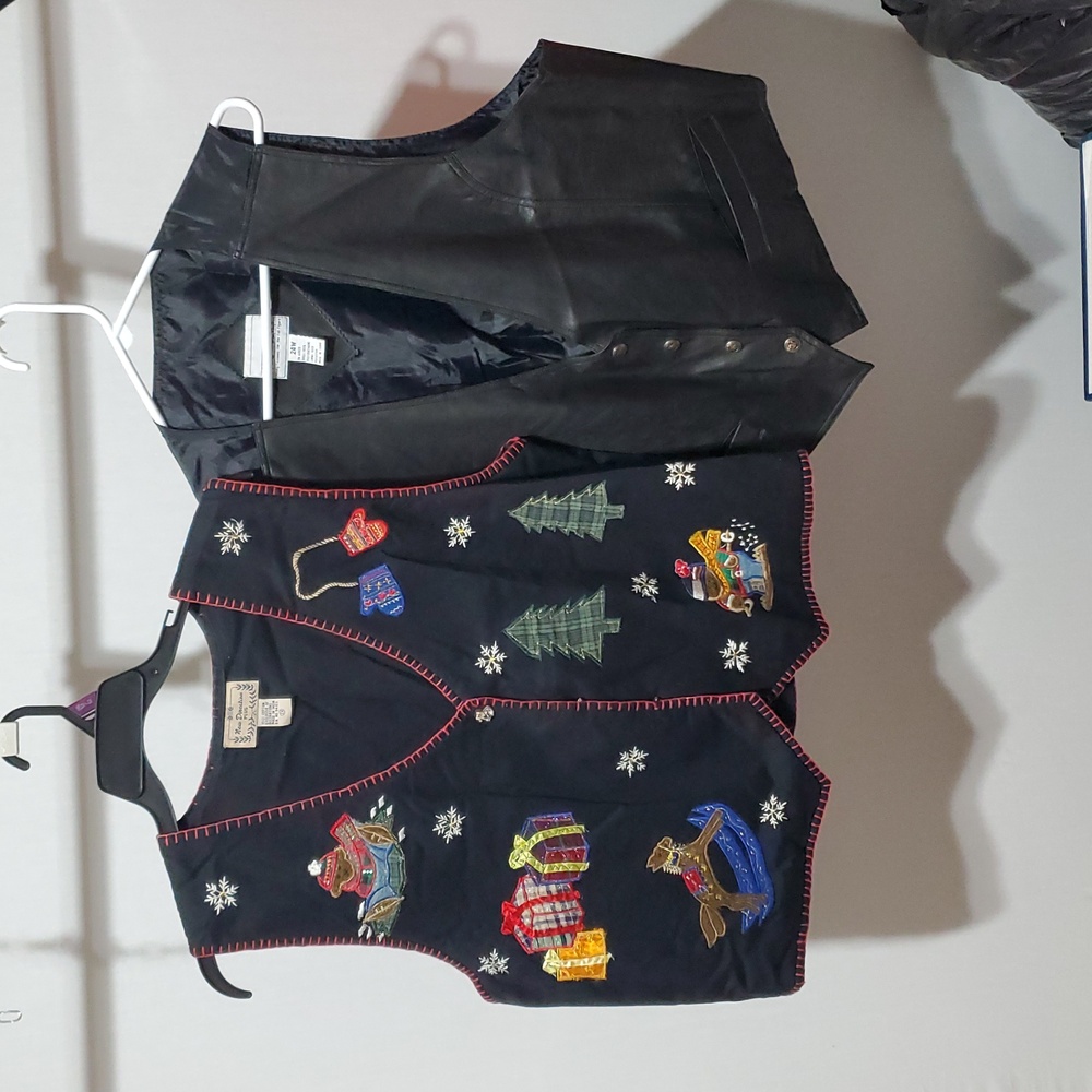 Womens Christmas Black Embroidered Vest 2X Black Vest 24W